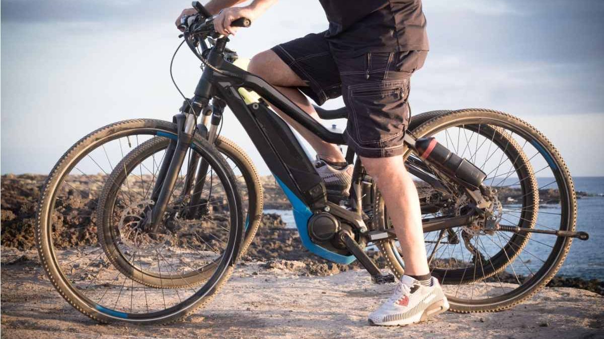 Get Full Review Of QuietKat Jeep E-Bike